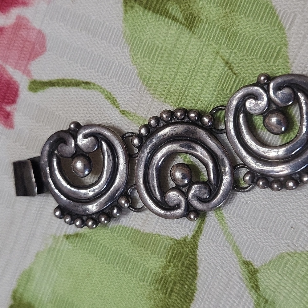 Vintage Los Castillo Mexican Sterling Silver Flower Bracelet - Picture 5 of 9